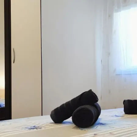 アパート Lemonade ザダル