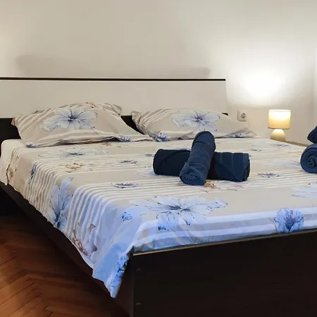 Lemonade Διαμέρισμα *